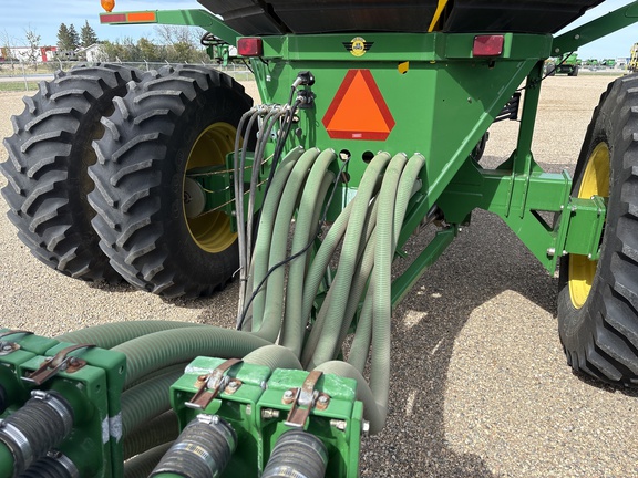 Used 2010 John Deere 1830 Air Drills and Seeders at Horizon Ag & Turf in Lloydminster, AB - Photo21