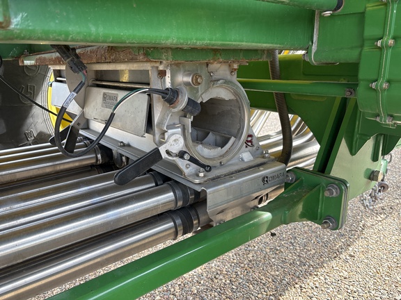 Used 2010 John Deere 1830 Air Drills and Seeders at Horizon Ag & Turf in Lloydminster, AB - Photo17