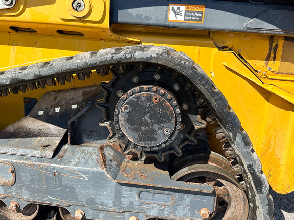 2024 John-Deere 335 P