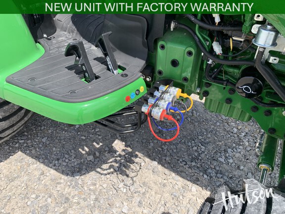 Photo of 2025 John Deere 3046R