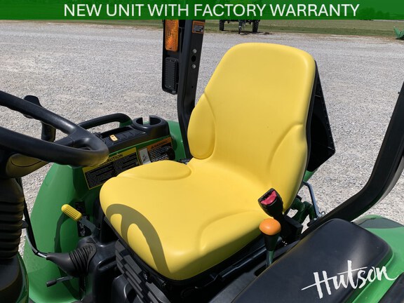Photo of 2025 John Deere 3046R