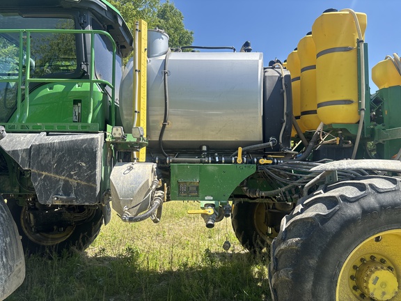 Used 2023 John Deere 410R Self Propelled Sprayers at Koenig Equipment in Knightstown, IN - Photo4