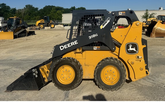 Photo of a 2024 John Deere 318G