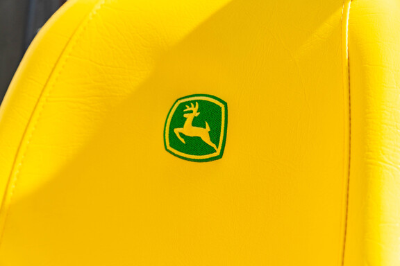 New In-Stock 2026 John Deere 1025R Compact Utility Tractors at Koenig Equipment in Amelia, OH - Photo10