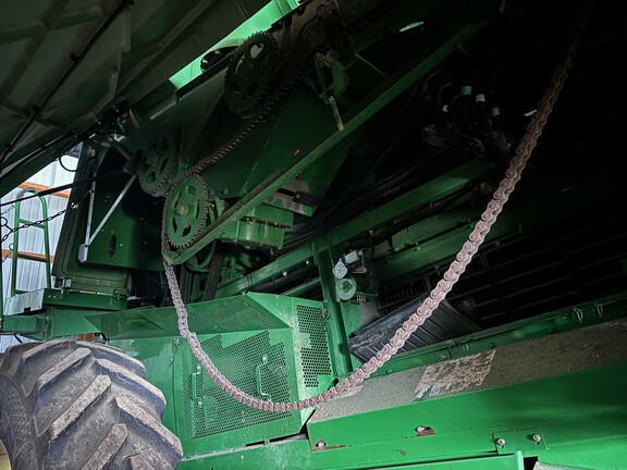 Photo of 2013 John Deere S680