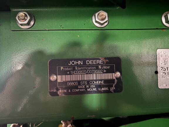 Photo of 2013 John Deere S680