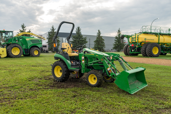 John Deere 2025R