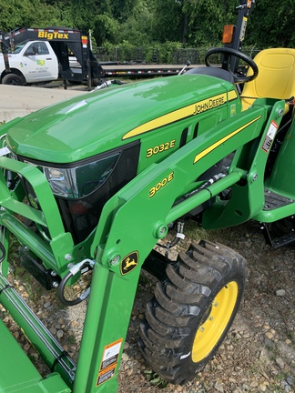 2025 John Deere 3032E-8