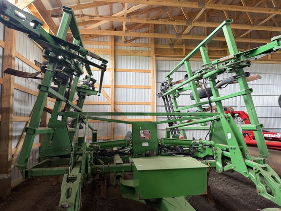 Photo of 2008 John Deere 2410