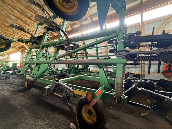 Photo of 2008 John Deere 2410