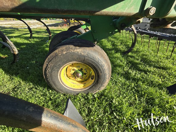 Photo of 2008 John Deere 2410