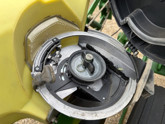 2000 John Deere 1770 - Photo25