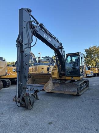 Photo of 2024 John Deere 135 P
