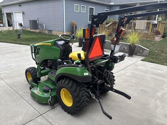Used 2018 John Deere 1025R Compact Utility Tractors at Koenig Equipment in Germantown, OH - Photo25