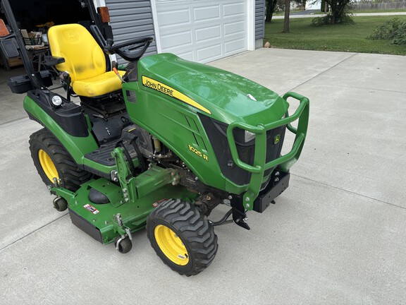 Used 2018 John Deere 1025R Compact Utility Tractors at Koenig Equipment in Germantown, OH - Photo2