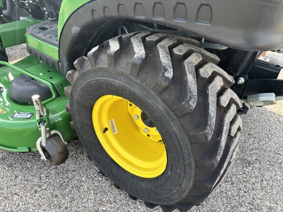 John Deere 1025R