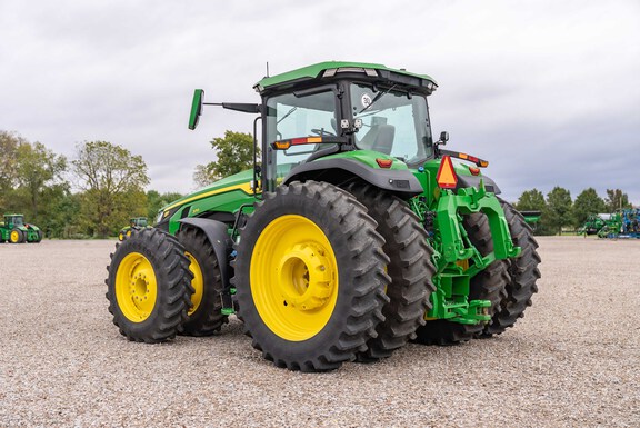 Used 2025 John Deere 8R 370 Row Crop Tractors at Koenig Equipment in Knightstown, IN - Photo2