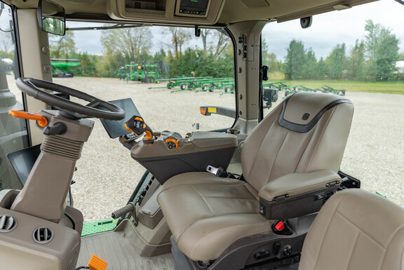 Used 2025 John Deere 8R 370 Row Crop Tractors at Koenig Equipment in Knightstown, IN - Photo32