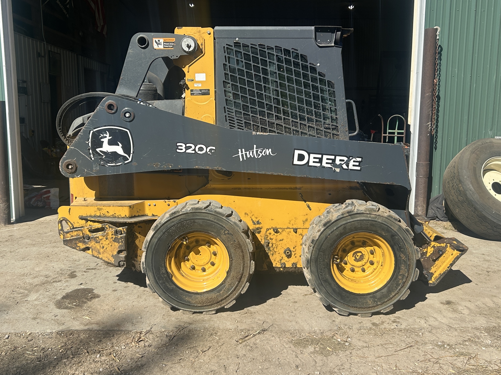 2024 John Deere 320G