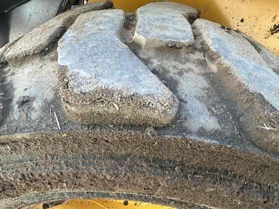 Photo of 2024 John Deere 320G