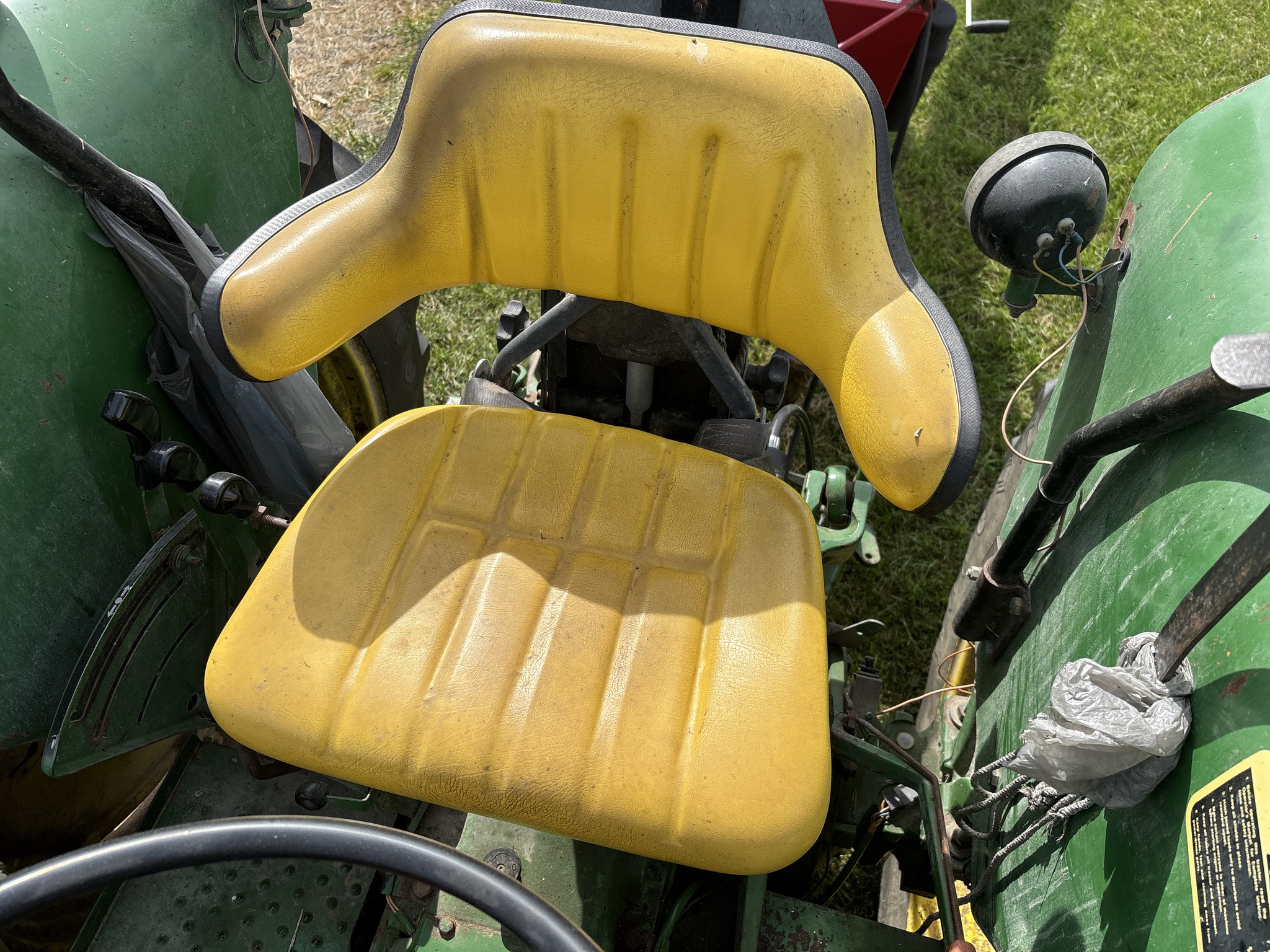 Used 1985 John Deere 2750 Utility Tractors at Koenig Equipment in Urbana, OH - PhotoXL9