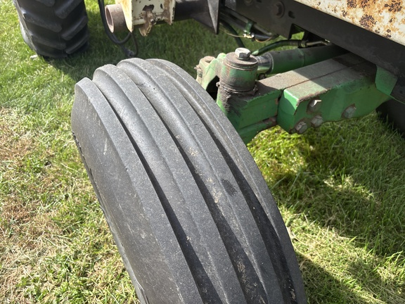 Used 1985 John Deere 2750 Utility Tractors at Koenig Equipment in Urbana, OH - Photo16