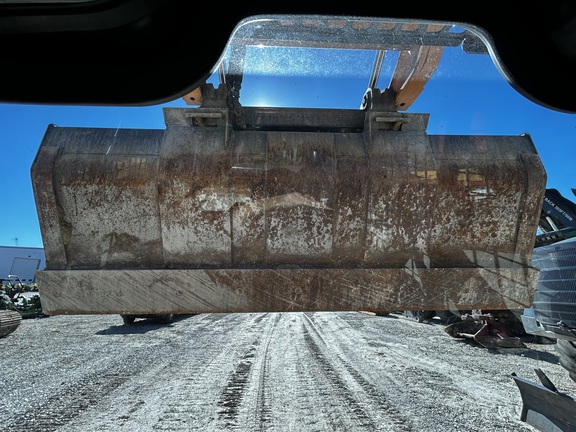 2025 Case TV450B