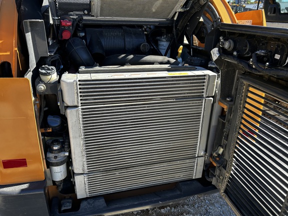 2025 Case TV450B