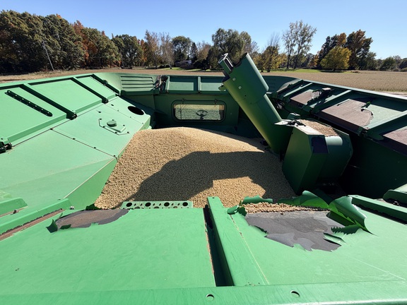 Photo of 2004 John Deere 9760 STS