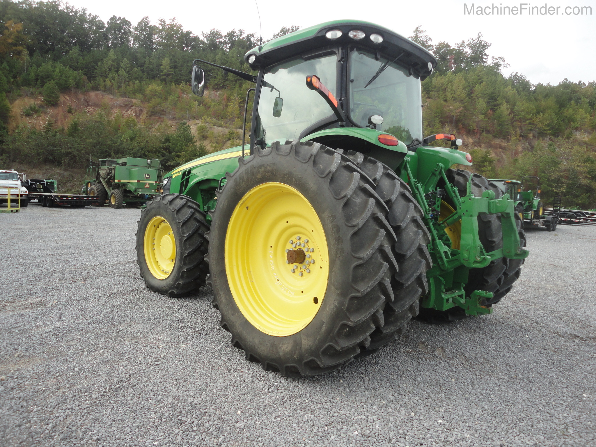 2016 John Deere 8295R Image 6