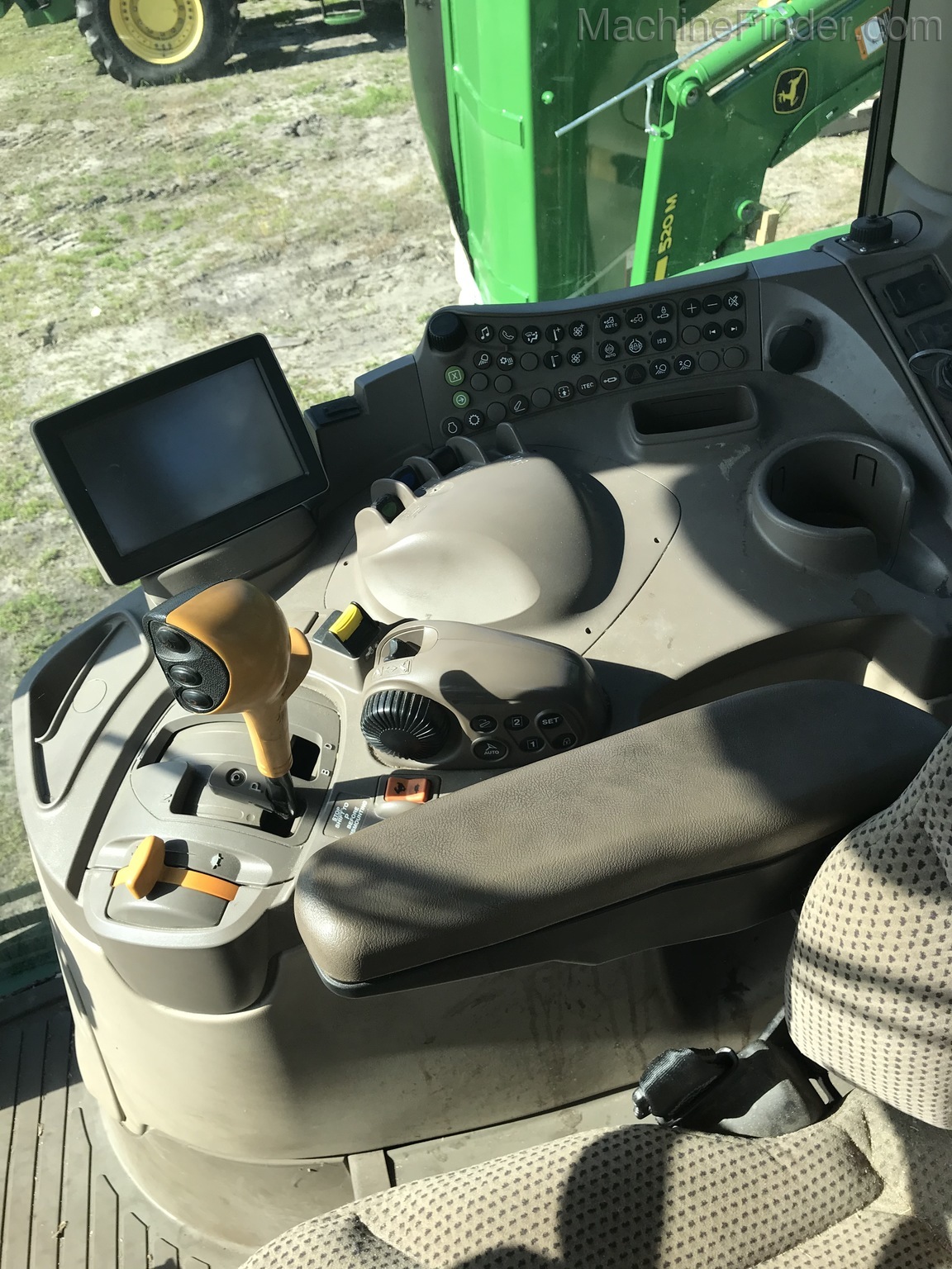2017 John Deere 6155R Image 7