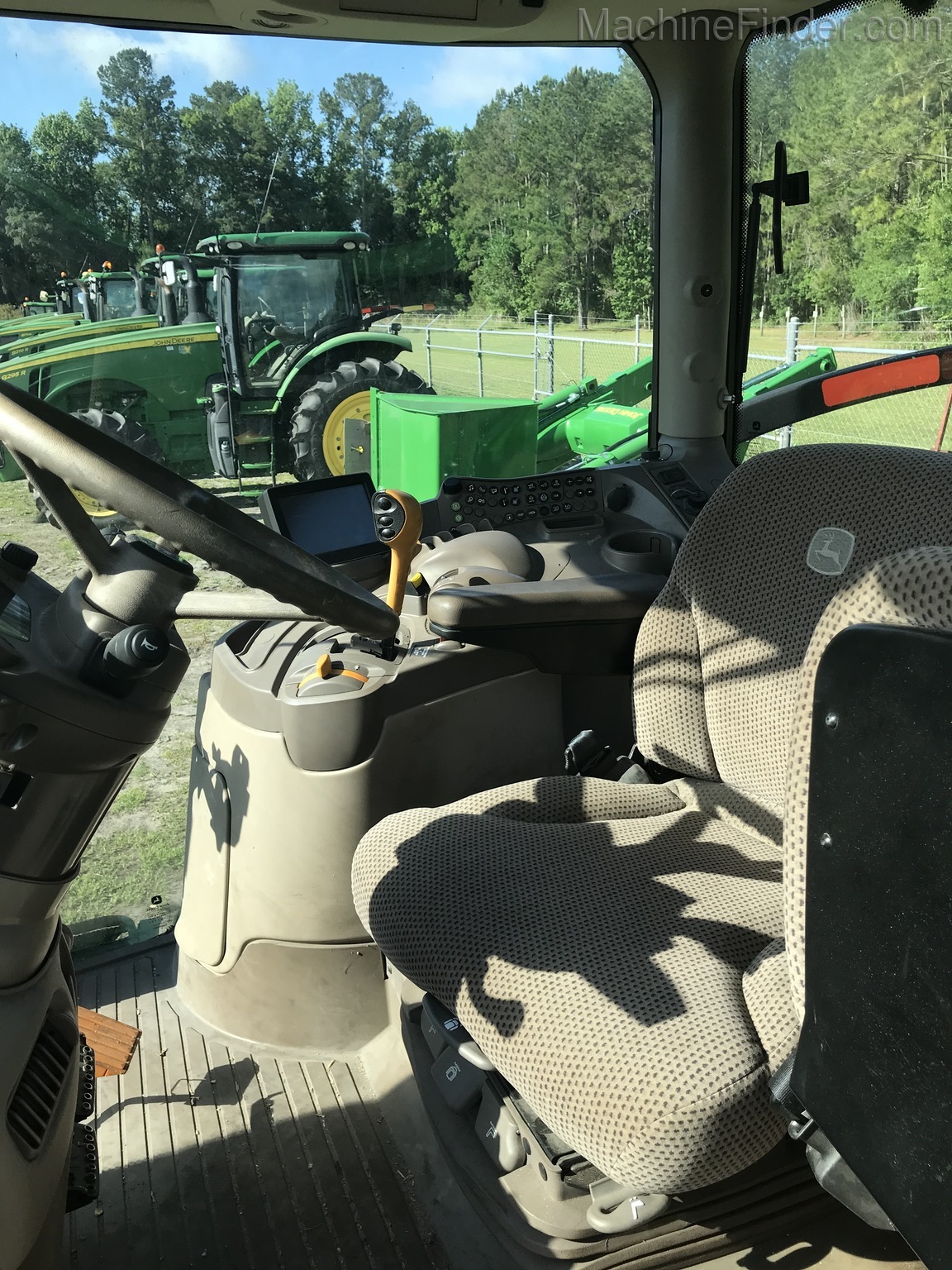2017 John Deere 6155R Image 6