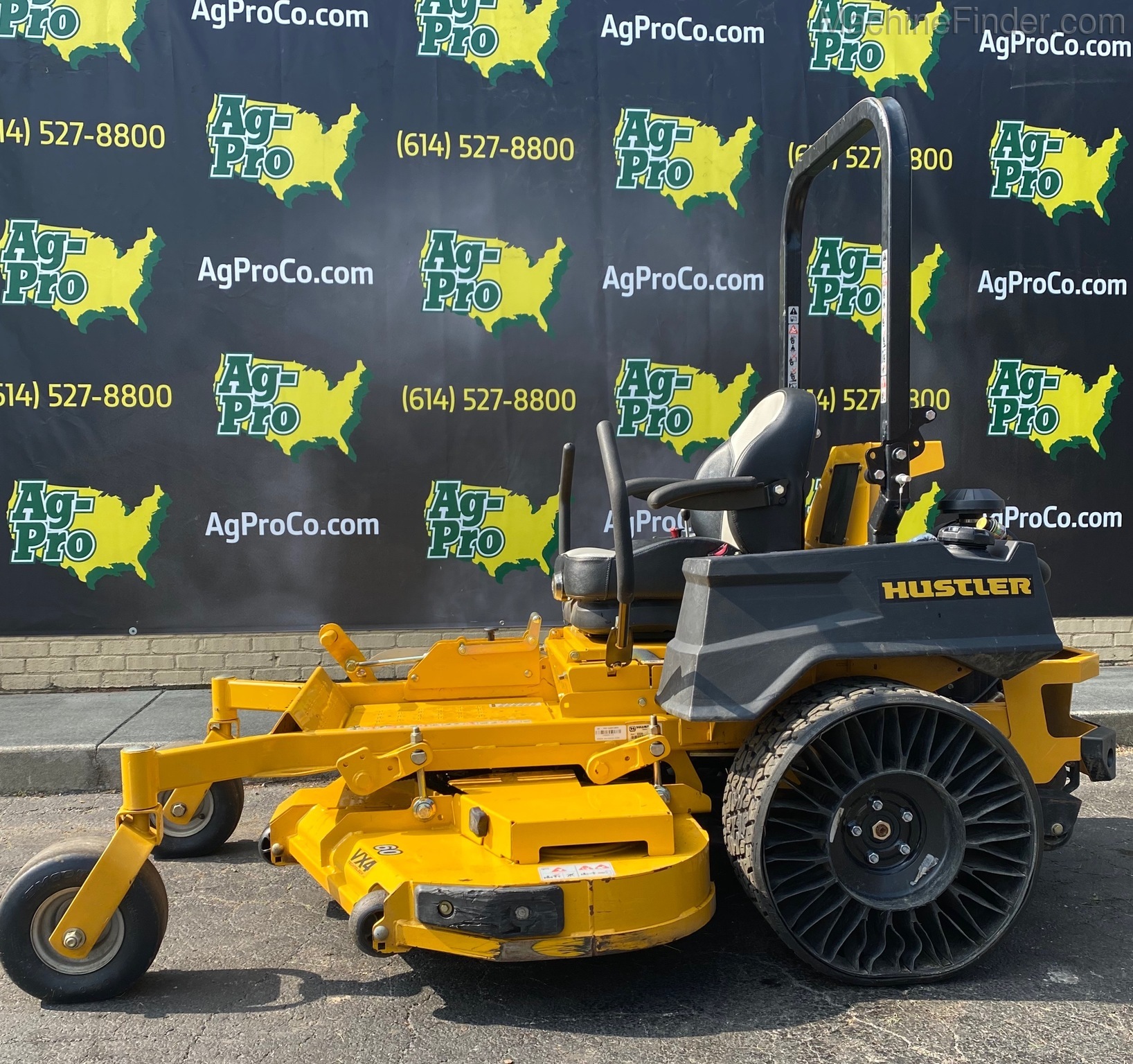 2019 Hustler SUPER Z Image 1