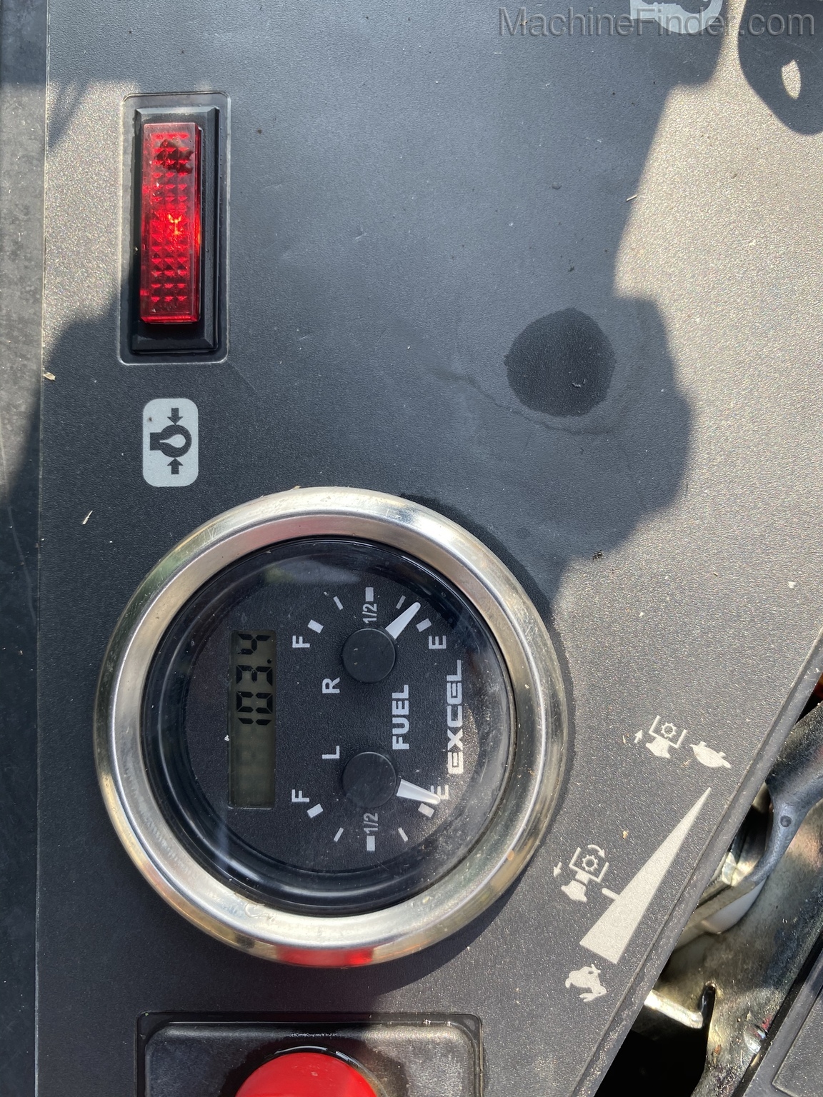 2019 Hustler SUPER Z Image 3