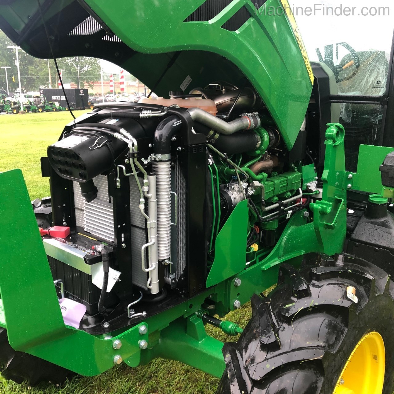 2020 John Deere 5100E Image 11