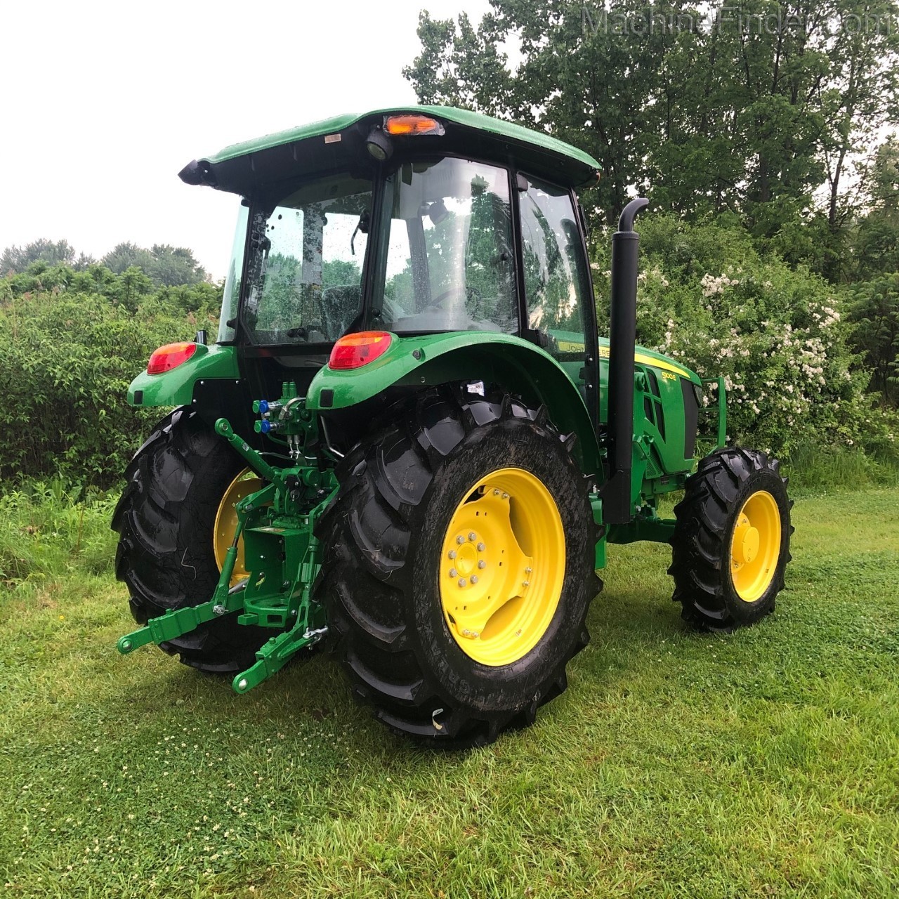 2020 John Deere 5100E Image 6