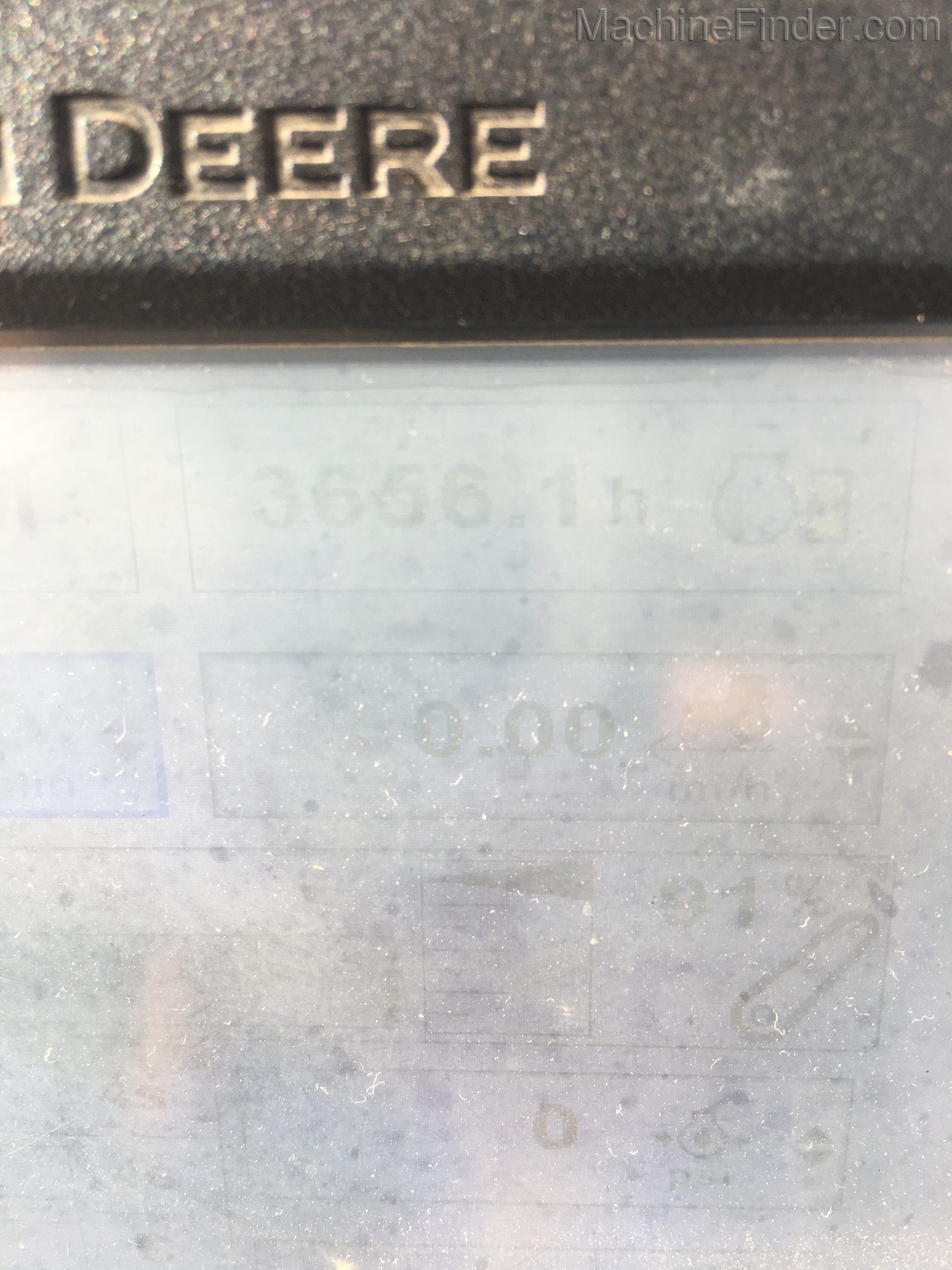 2012 John Deere 7215R Image 10