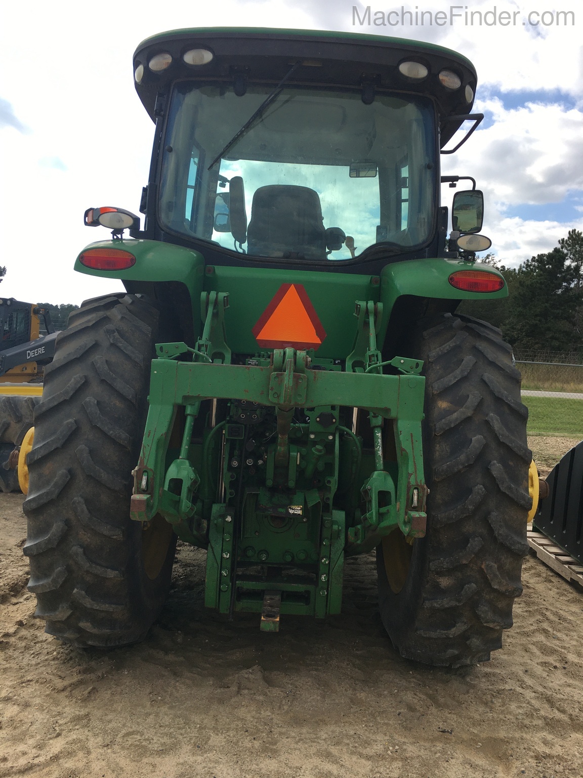 2012 John Deere 7215R Image 4