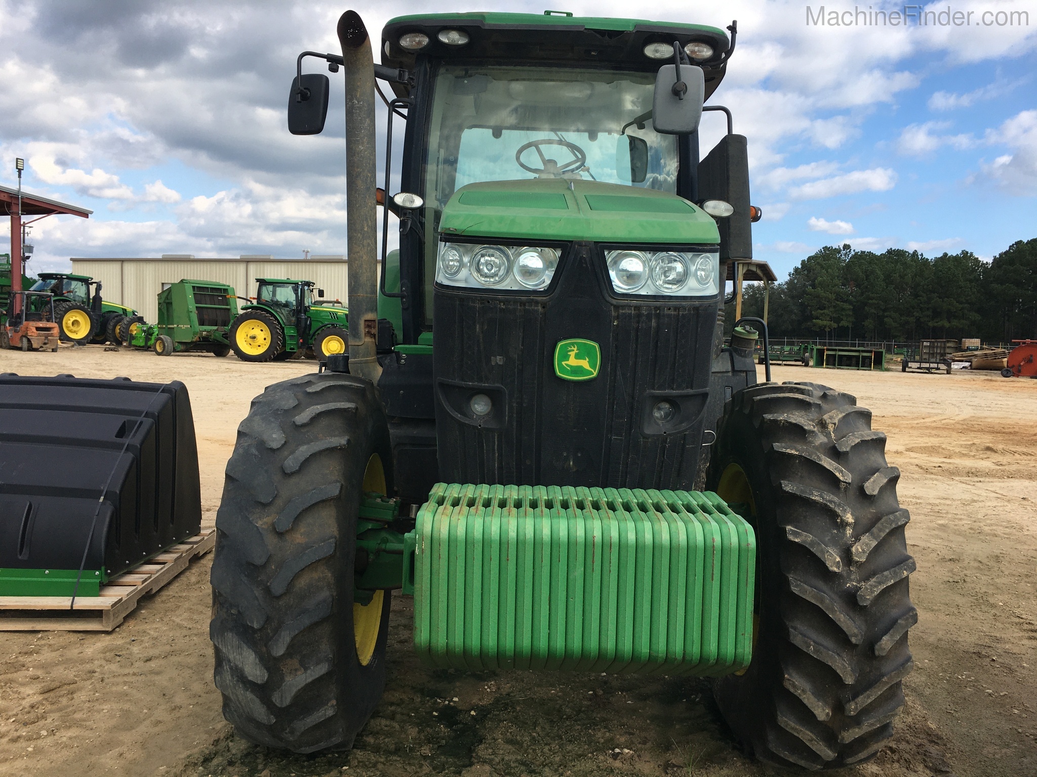 2012 John Deere 7215R Image 6