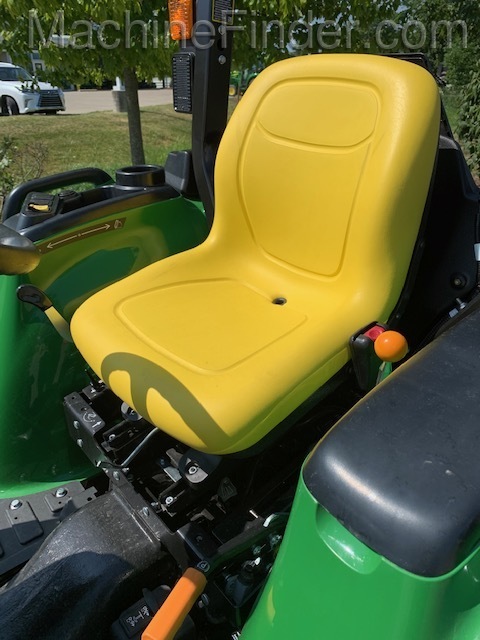 2021 John Deere 3025E Image 6