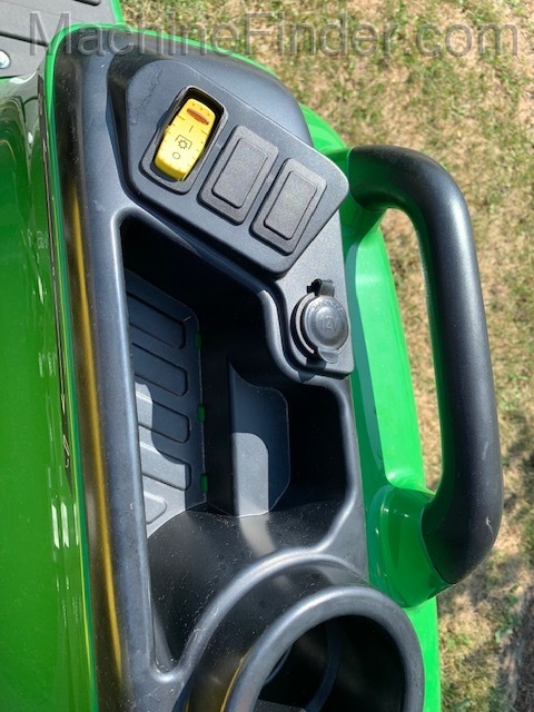 2021 John Deere 3025E Image 7