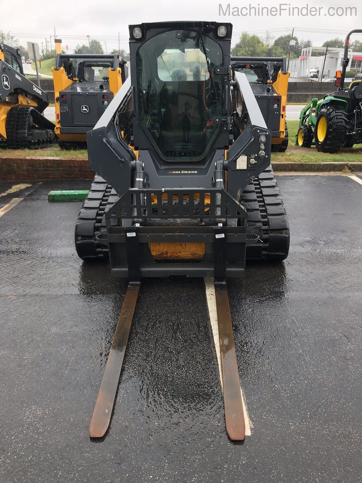 2019 John Deere 331G Image 2