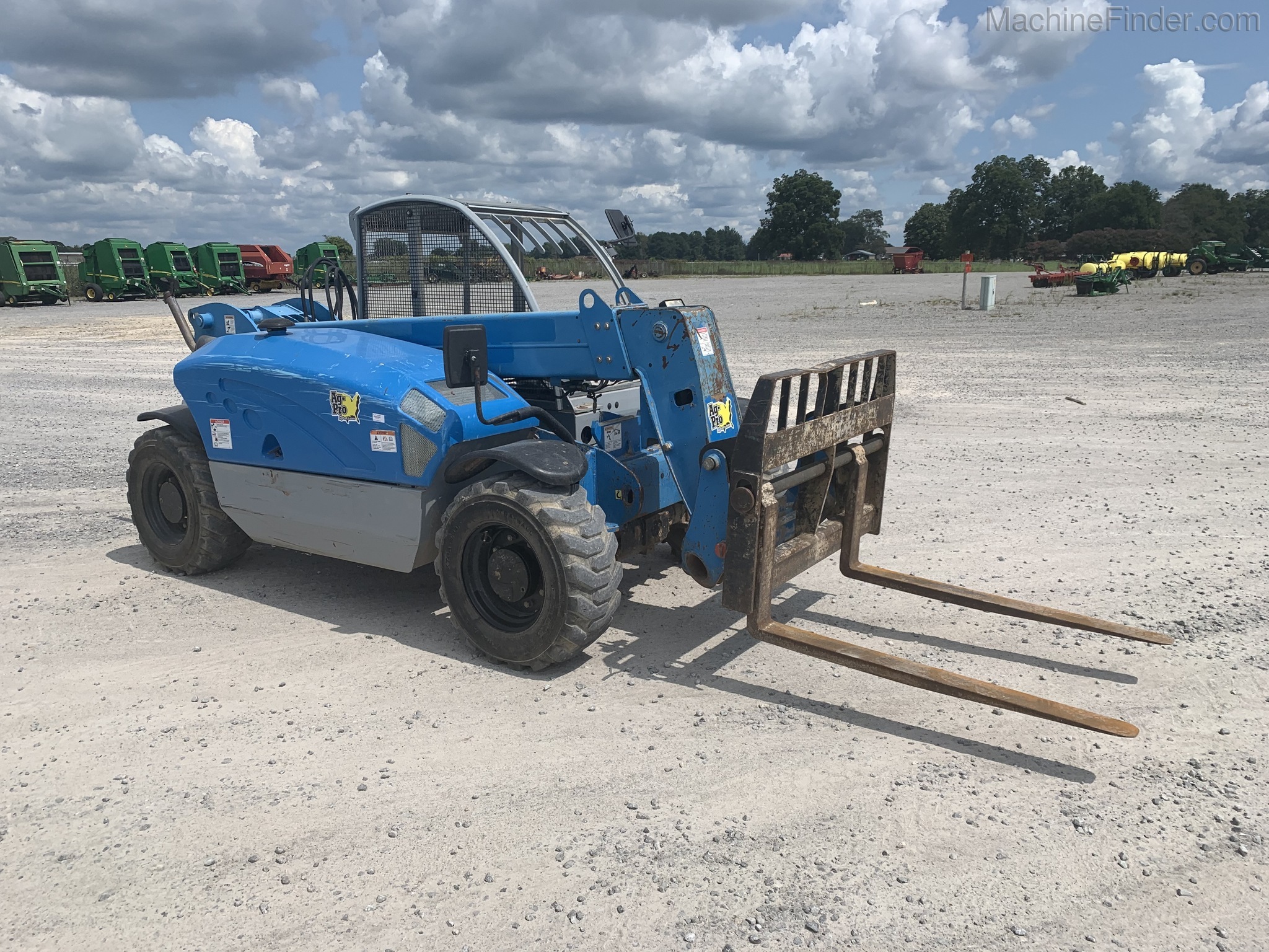 2013 Genie GTH5519 Image 4