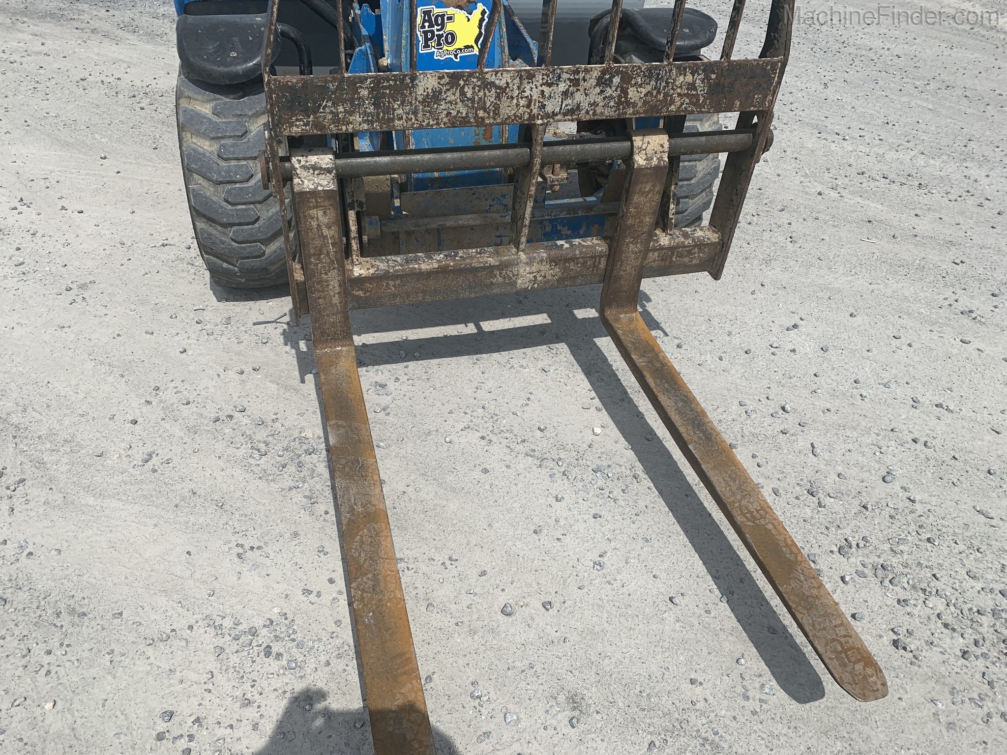 2013 Genie GTH5519 Image 6