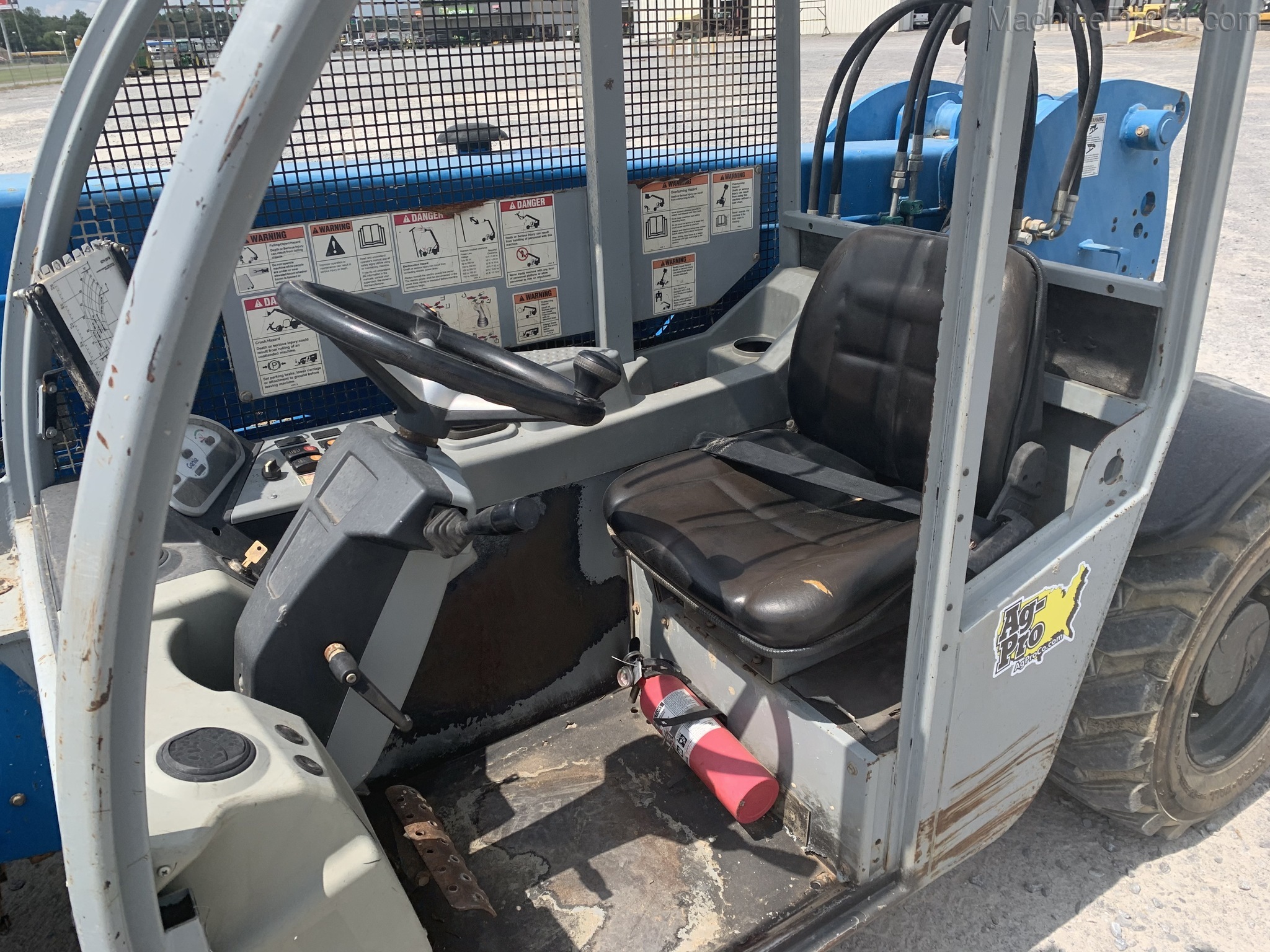 2013 Genie GTH5519 Image 8