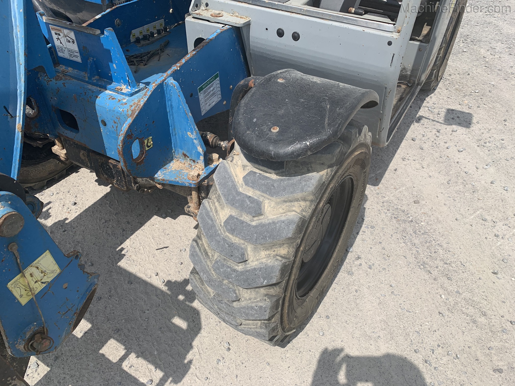 2013 Genie GTH5519 Image 7