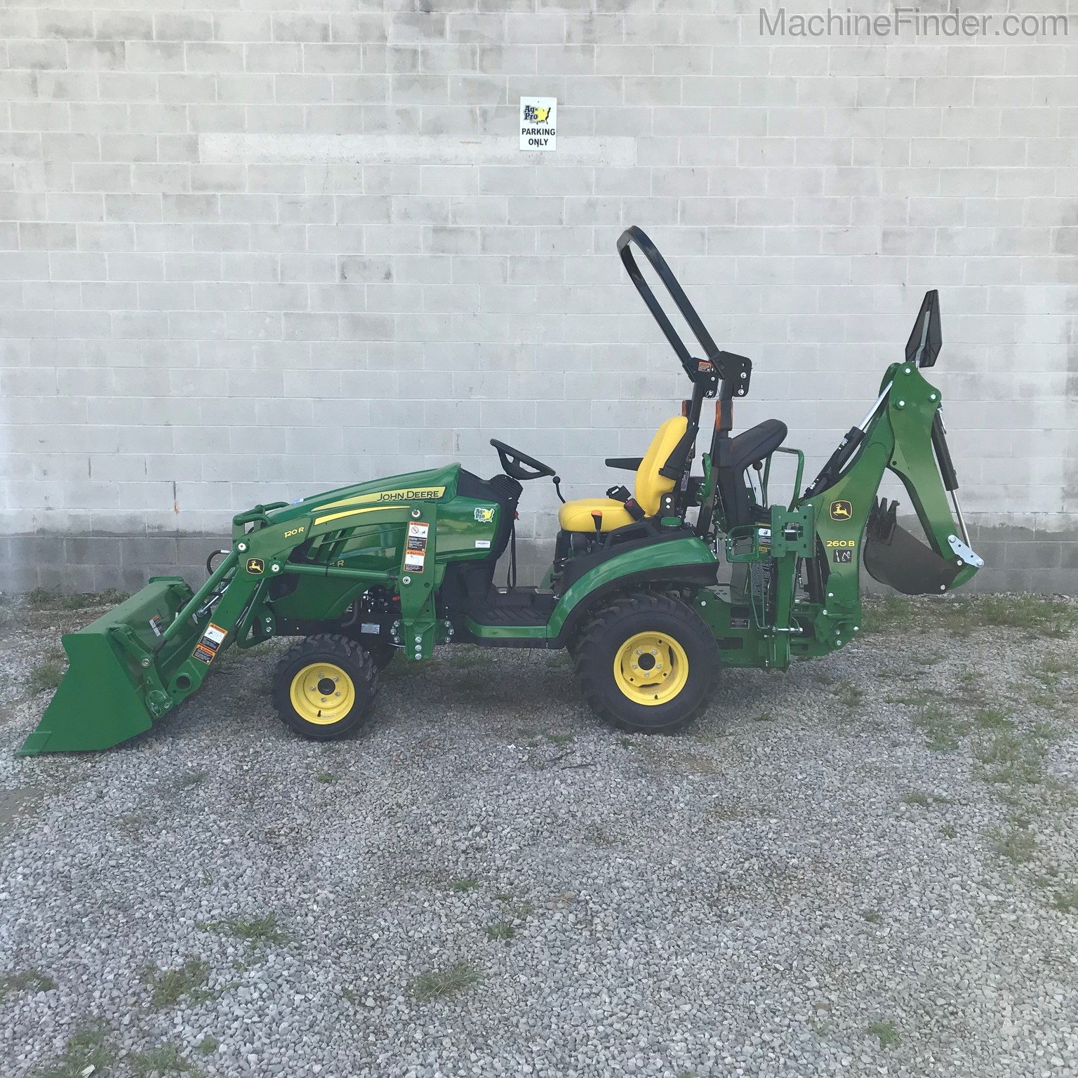 2020 John Deere 1025R Image 1
