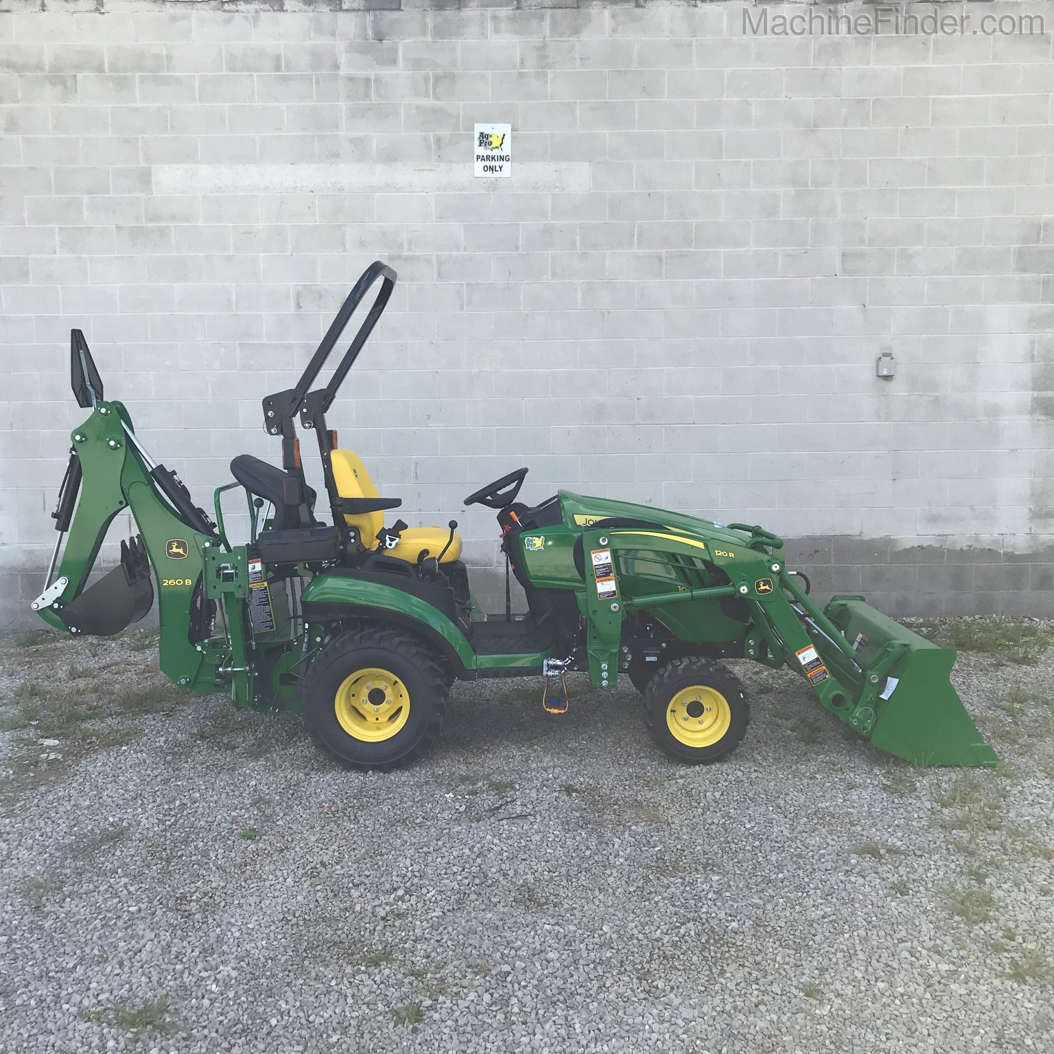 2020 John Deere 1025R Image 5