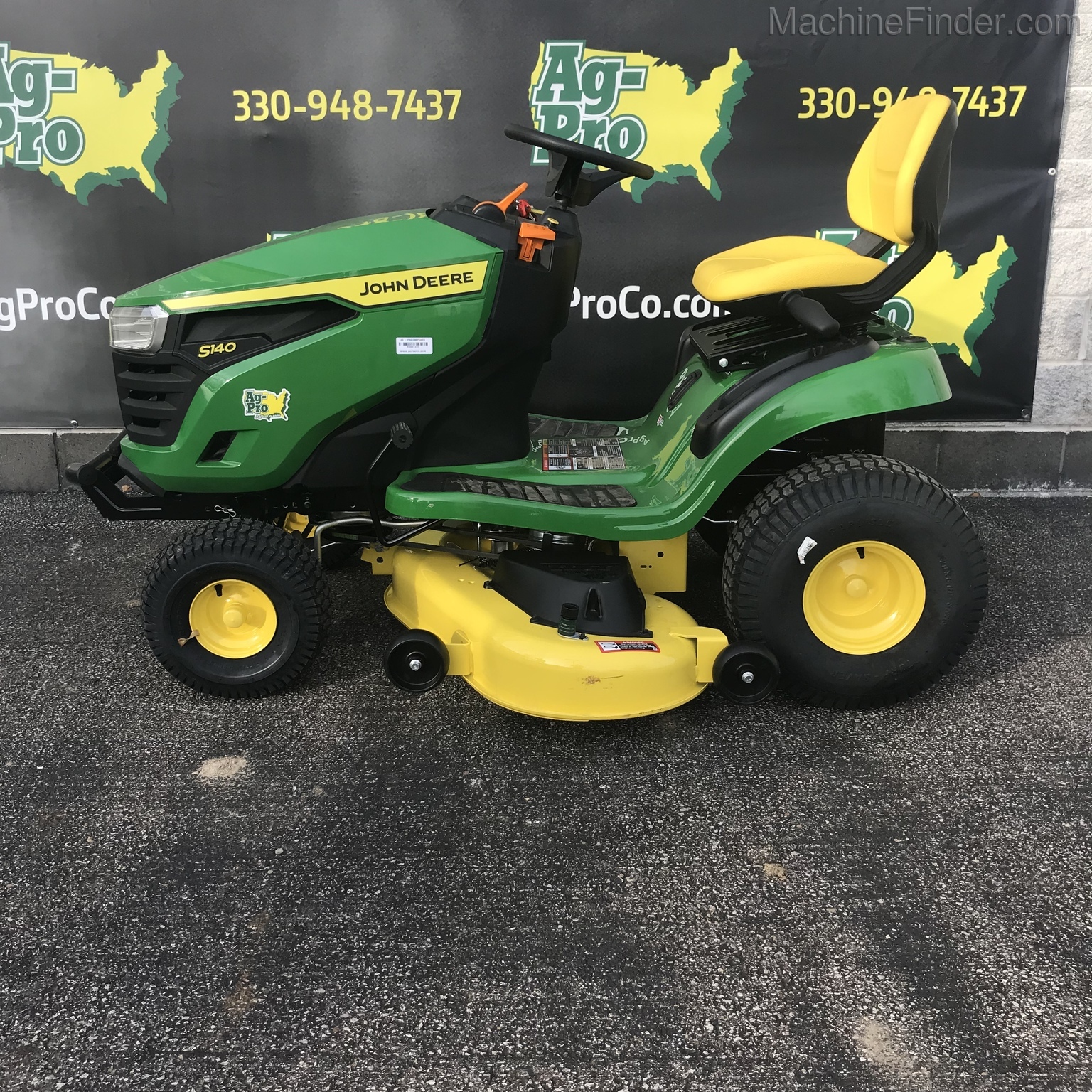 2021 John Deere S140 Image 2