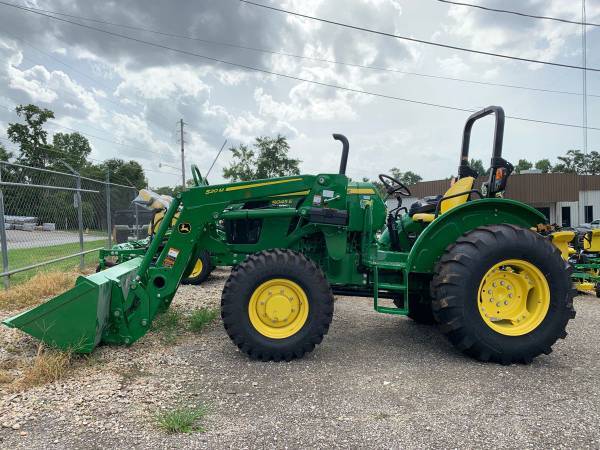 2023 John Deere 5045E Image 1